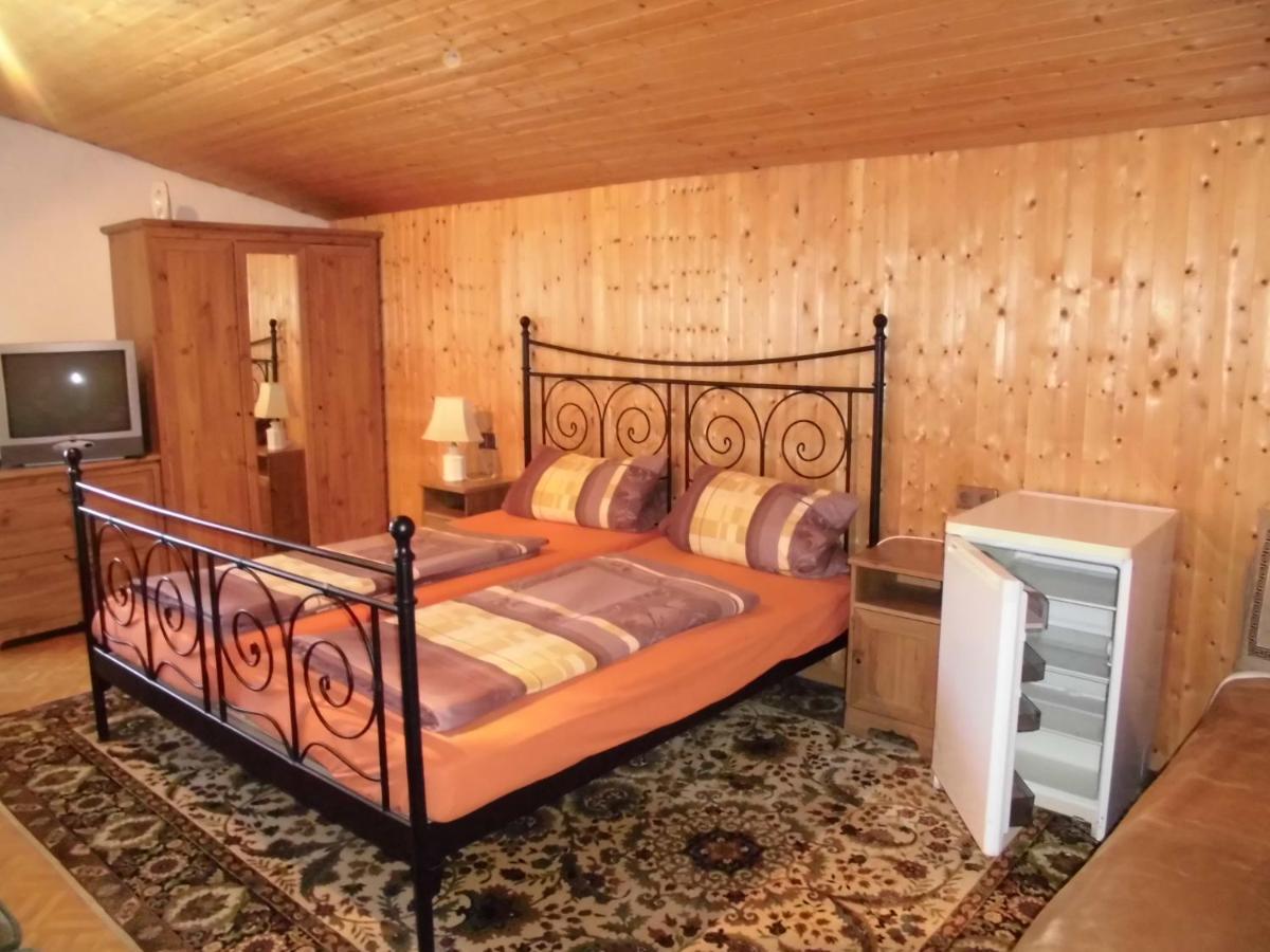 אפינגן Doppelzimmer מראה חיצוני תמונה
